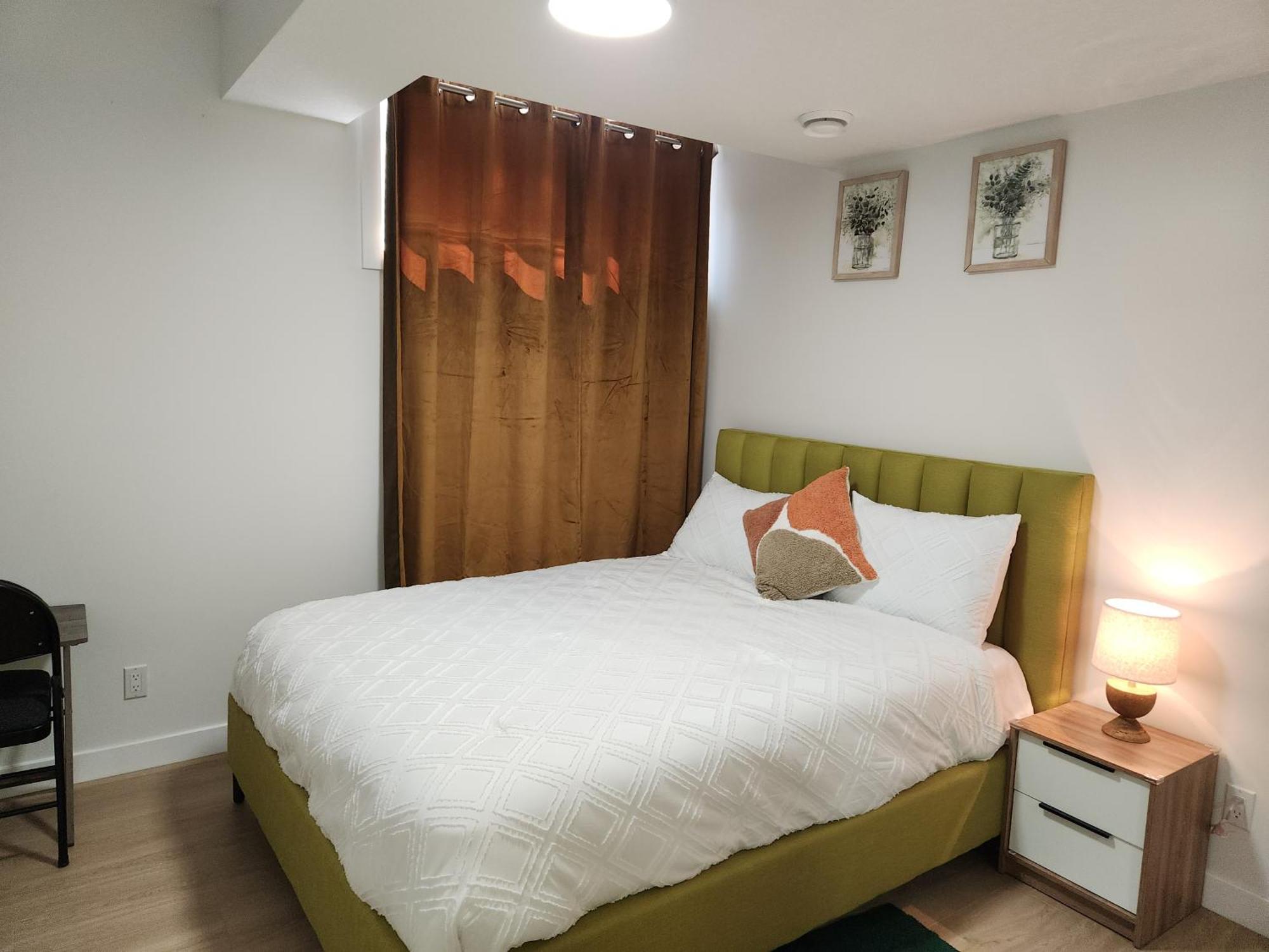 Brand New Deluxe 2 Bedroom Suite With Ac & Den YYC المظهر الخارجي الصورة