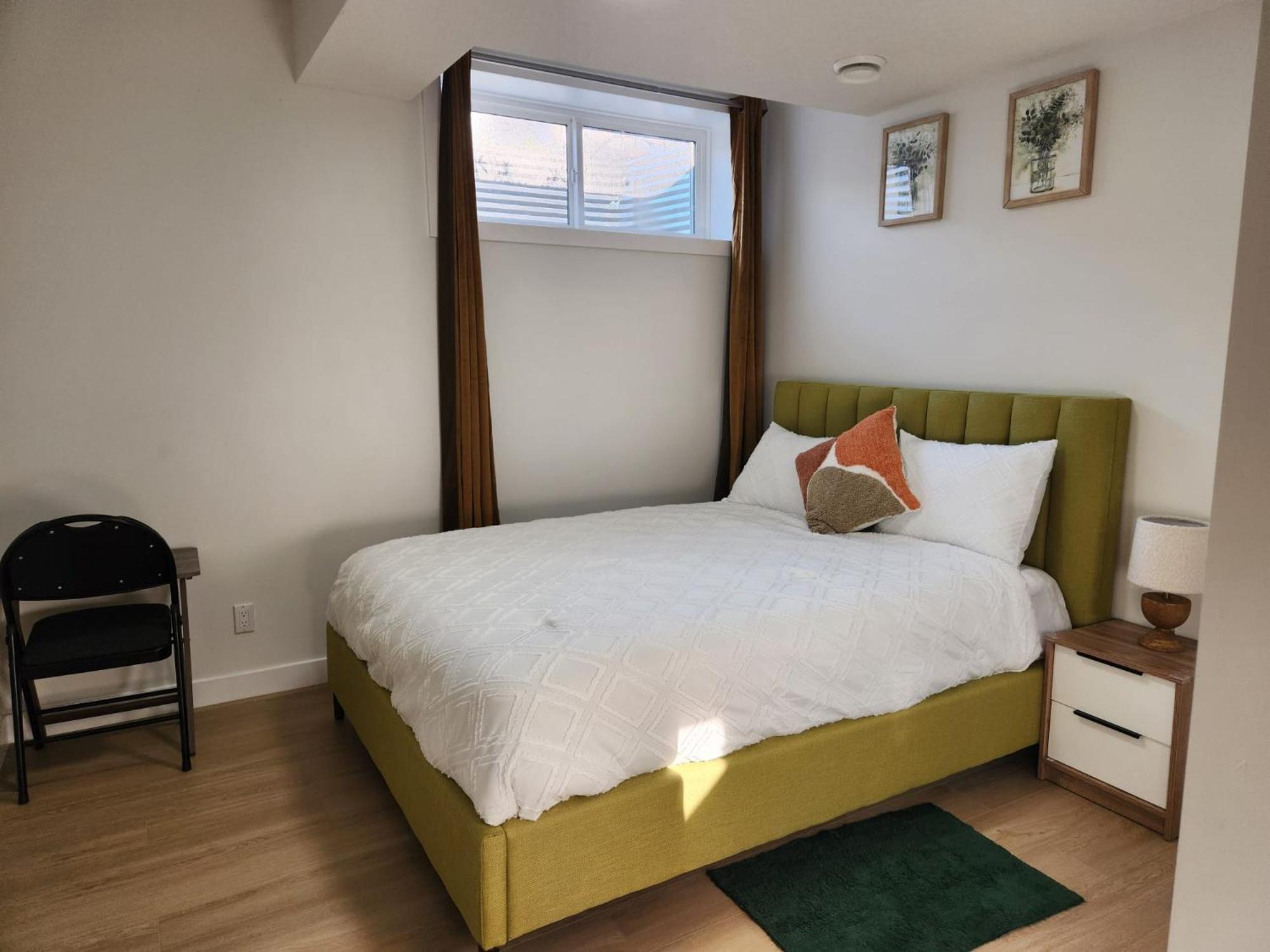 Brand New Deluxe 2 Bedroom Suite With Ac & Den YYC المظهر الخارجي الصورة